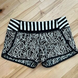 Lululemon | Black and white swim shorts